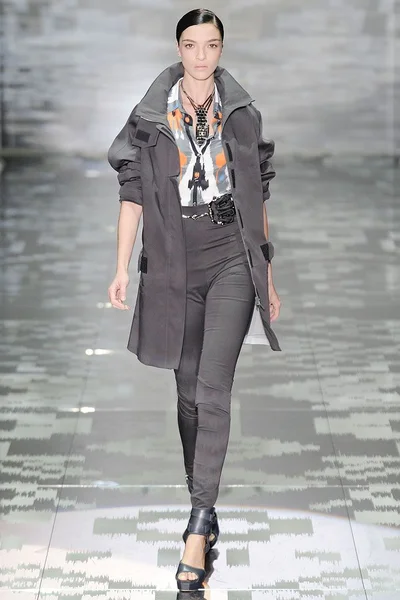 Look 22